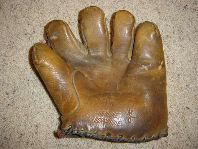 Leo Gabby Hartnett Banner F46 Front